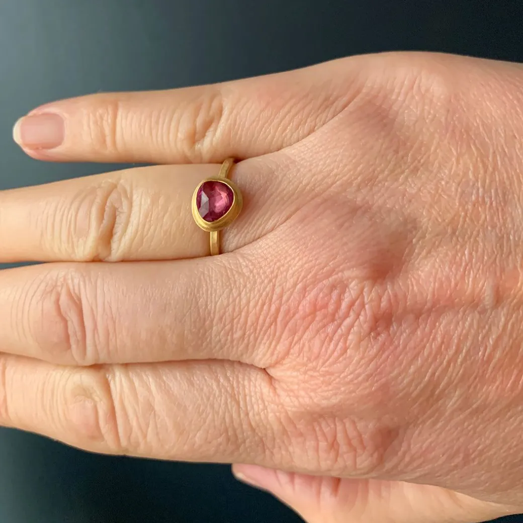 Ananda Khalsa - Rosecut Pink Sapphire Ring
