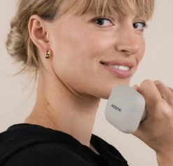 JaxKelly – Tapered Wide Hoops