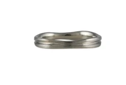 Matsu - Wavy Channel Ring in 14K White Gold