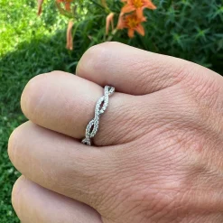 Sholdt Design - Twist Eternity Band